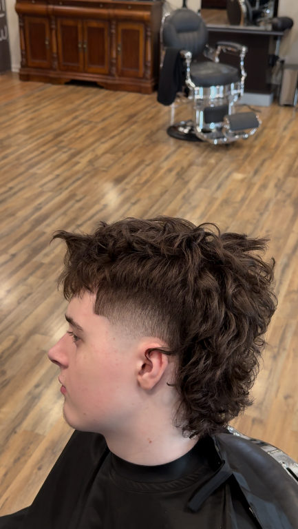 1.2 Mid Mullet Fade